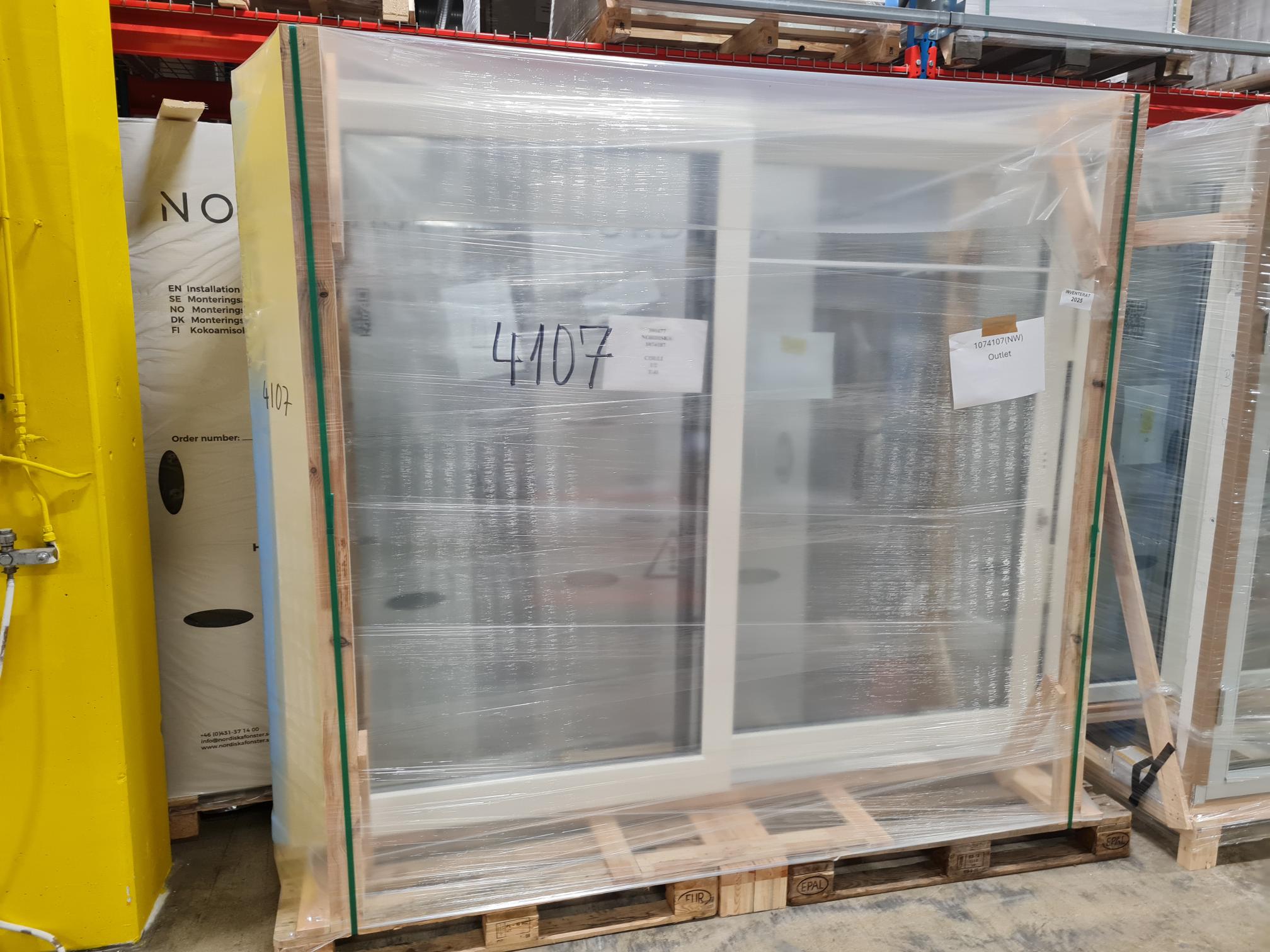 preview image for Skjutdörr 2-delad aluminium 3-glas, svart utsida, vit insida - O1221